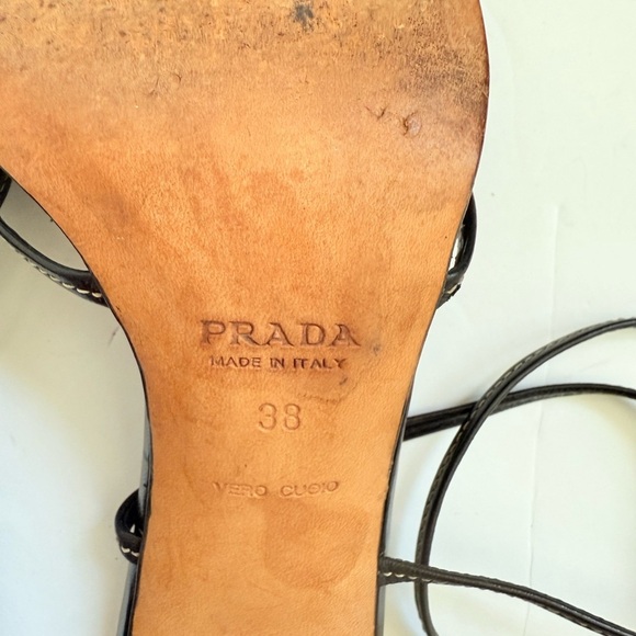 Prada Vintage Black Leather Flower embellished wrap around ankle strap heels 38 - Picture 10 of 10